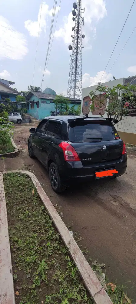 Suzuki Swift 2010 Bensin