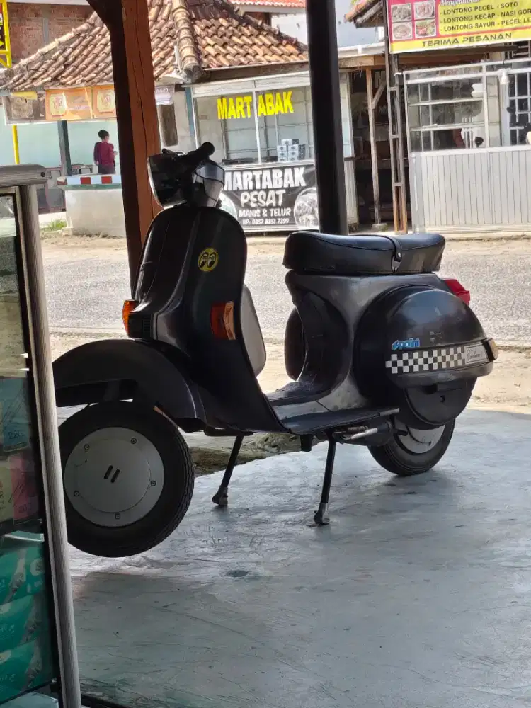 Vespa exclusive 2 93