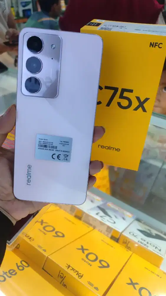Realme c75x ram jumbo 8+16/128gb bisa cash kredit dan tukar tambah
