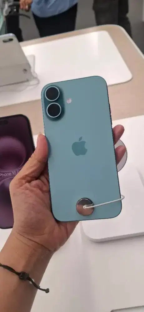 Iphone 16 bisa di cicip tanpa cc1l