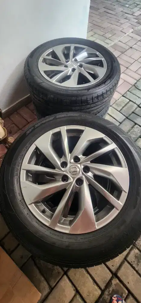 Velg+ban oem xtrail t32 ring 18