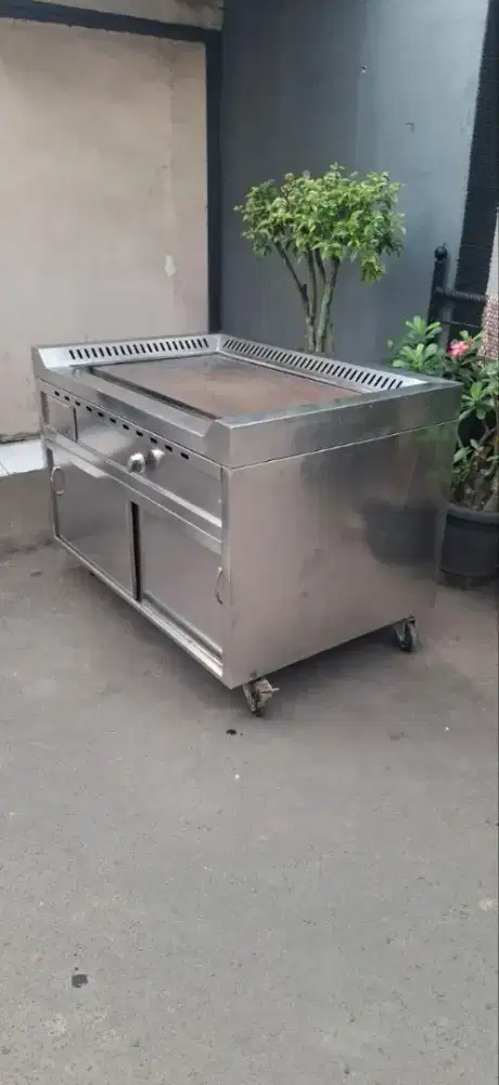 Teppanyaki Kabinet