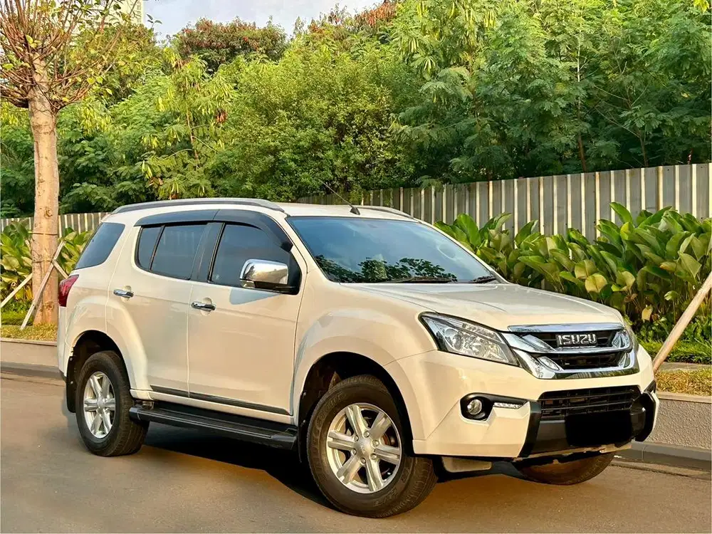 [CASH] Isuzu MU X 2016