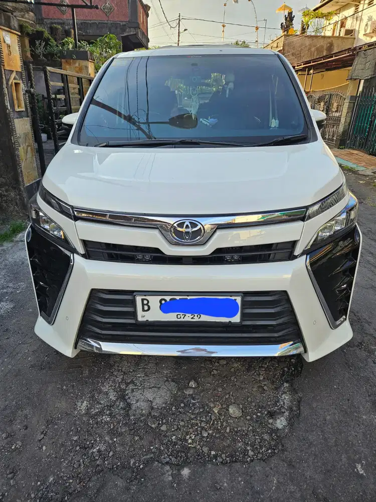 Toyota Voxy 2019 Bensin