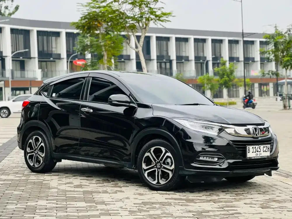 HONDA HRV / HONDA HR-V 1.5 SE SPESIAL EDITION 2019 WARNA HITAM