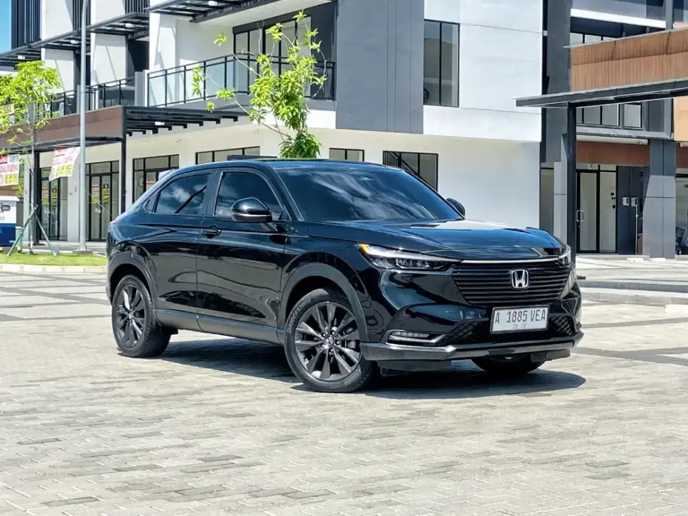 HONDA HR-V 1.5 SE FACELIFT PANORAMIC HITAM 2023 /2024