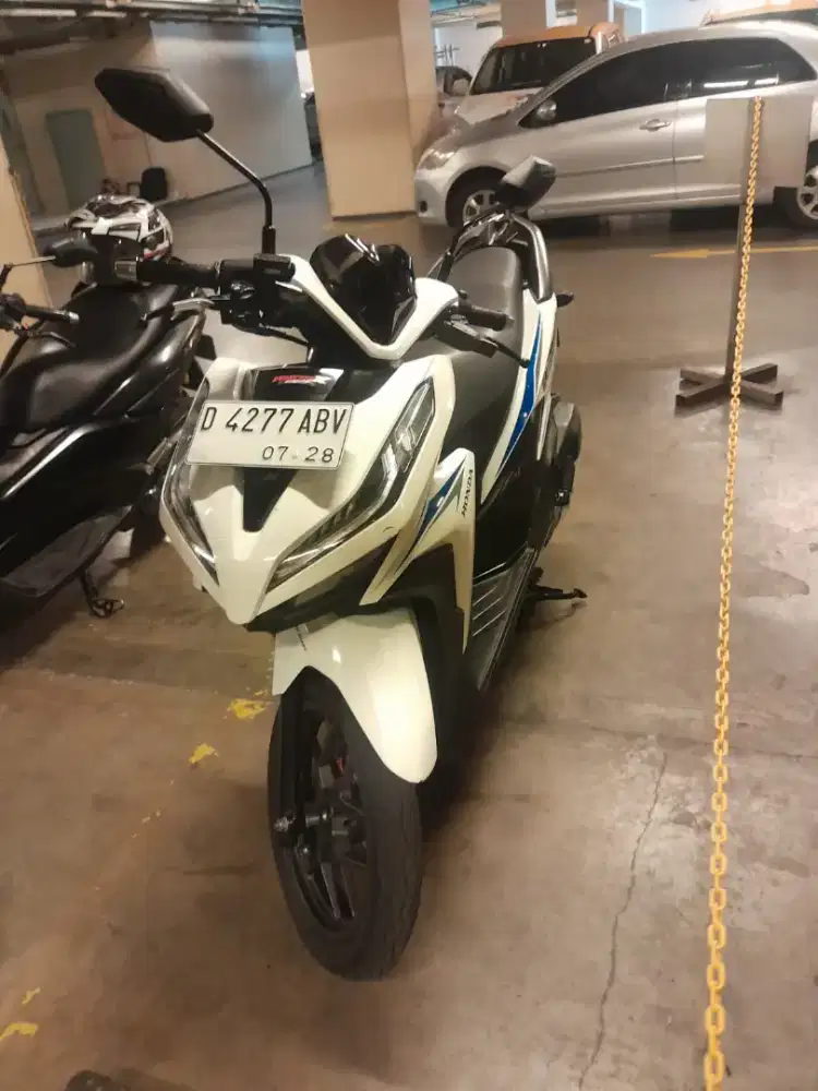 Vario 125 2018 putih mulus