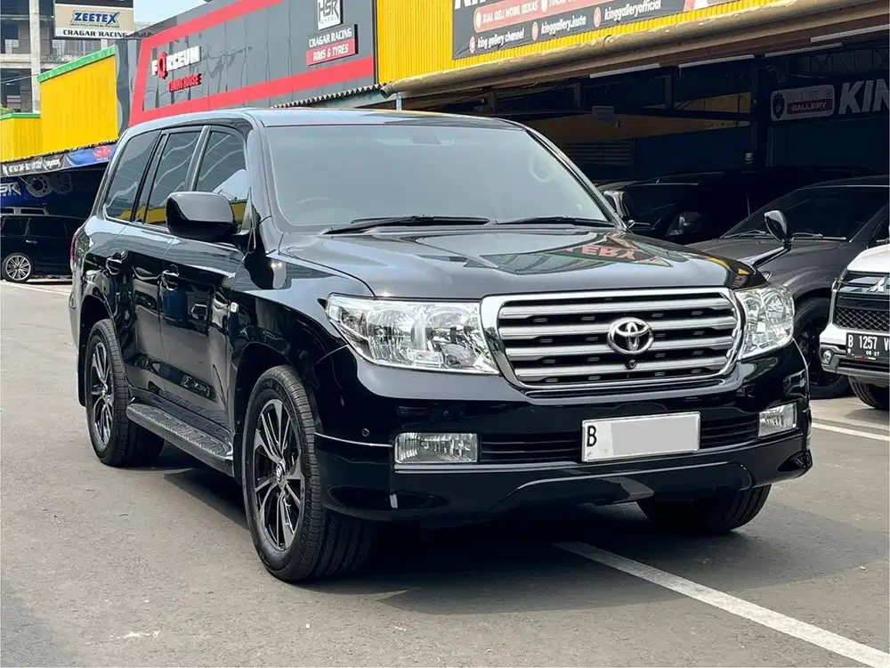 LANGKA‼️LAND CRUISER 200 4.7 4x4 AT HITAM 2008