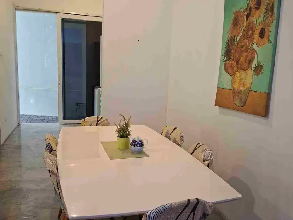 jual rumah full furnish bagus Sentra Permai