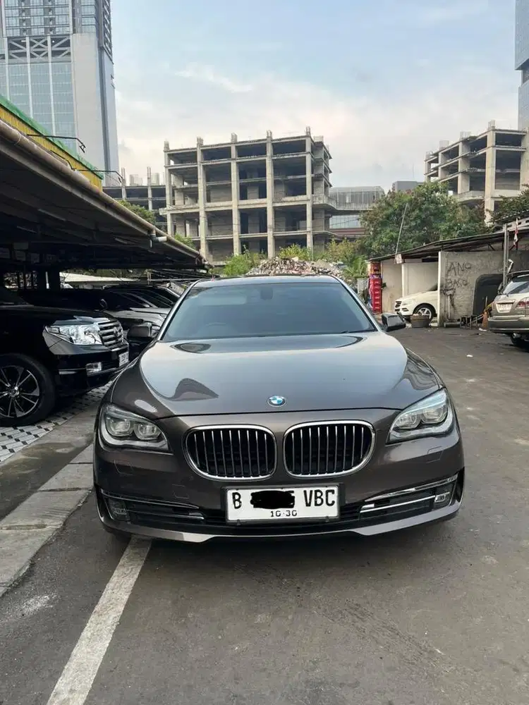 BMW 730Li 3.0 AT BROWN 2013