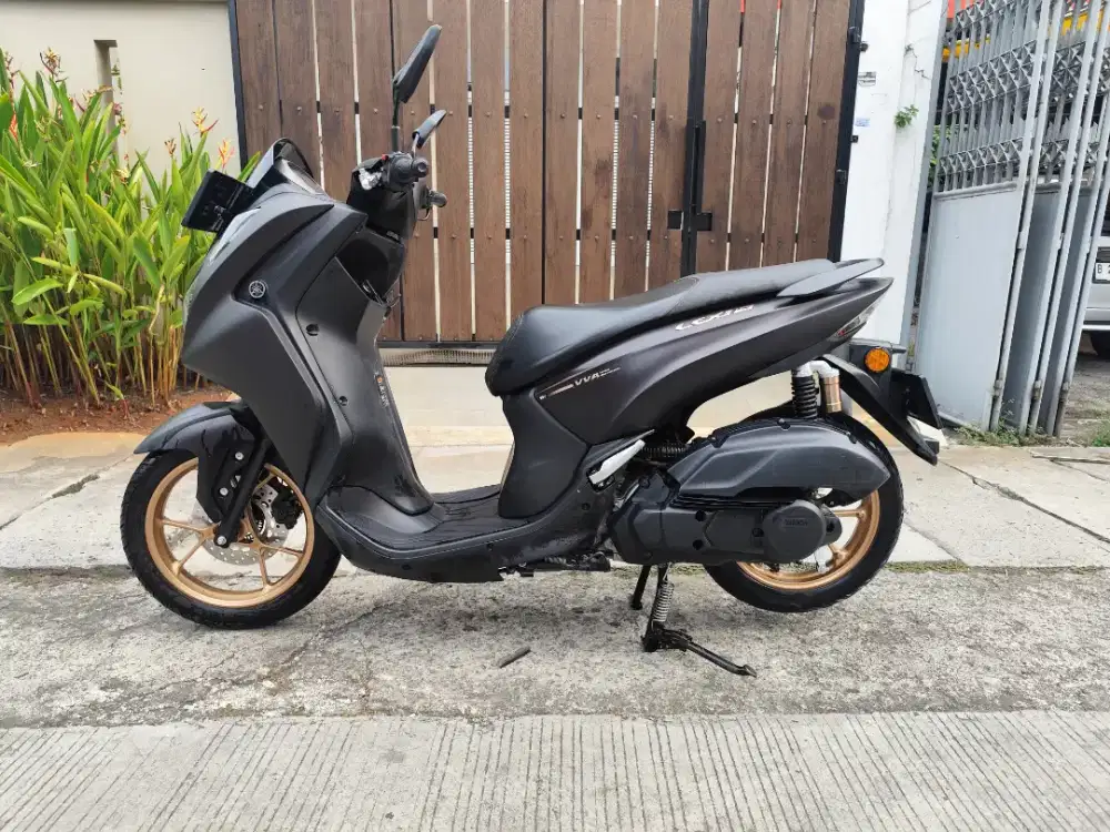 Yamaha lexi lx 155 s keyless 2024 km low istimewa
