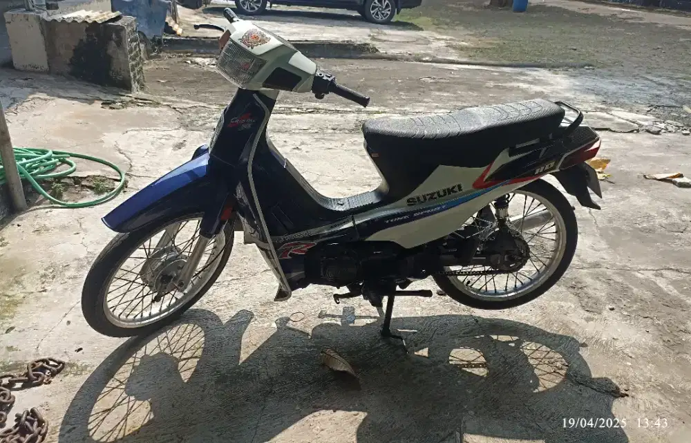 Dijual Motor 
Suzuki Crystal 110