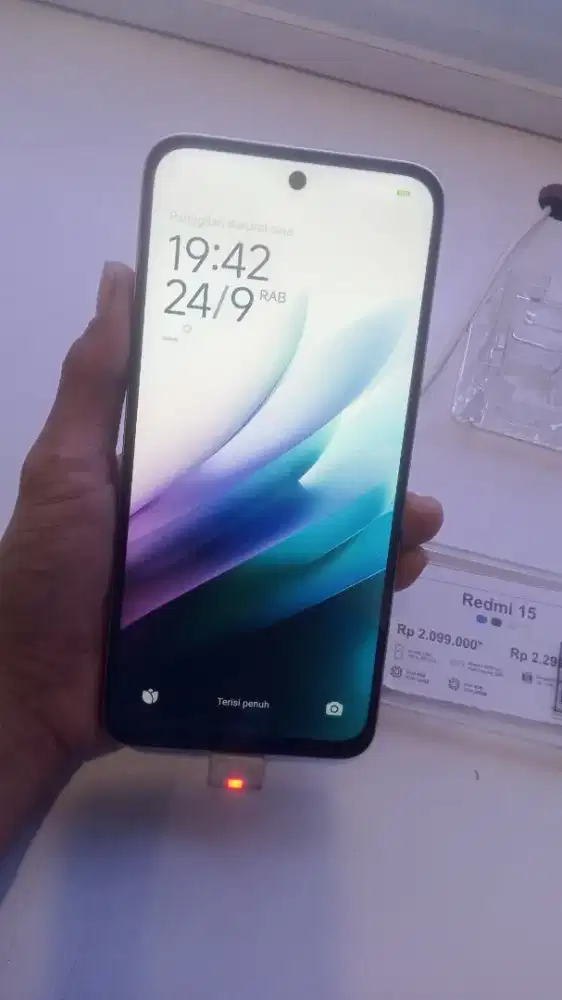 Redmi 15 Terbaru dengan baterai 7000 mAh