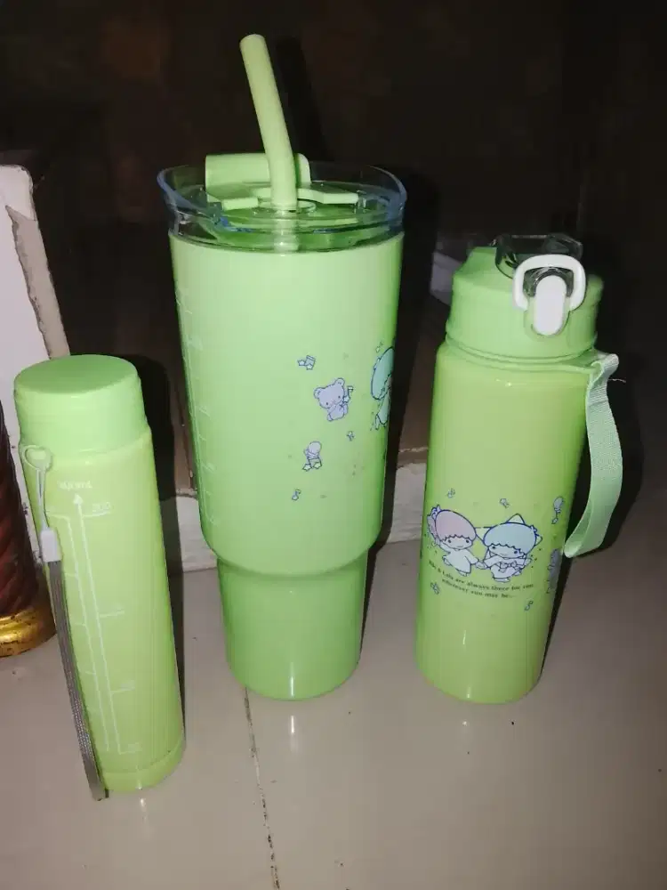 Thumbler gagang pakai sedotan isi 3pcs