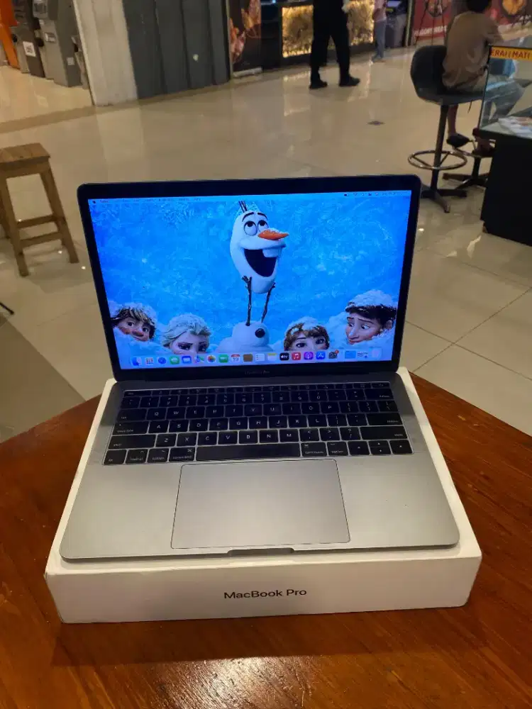Macbook Pro  Retina 2017
