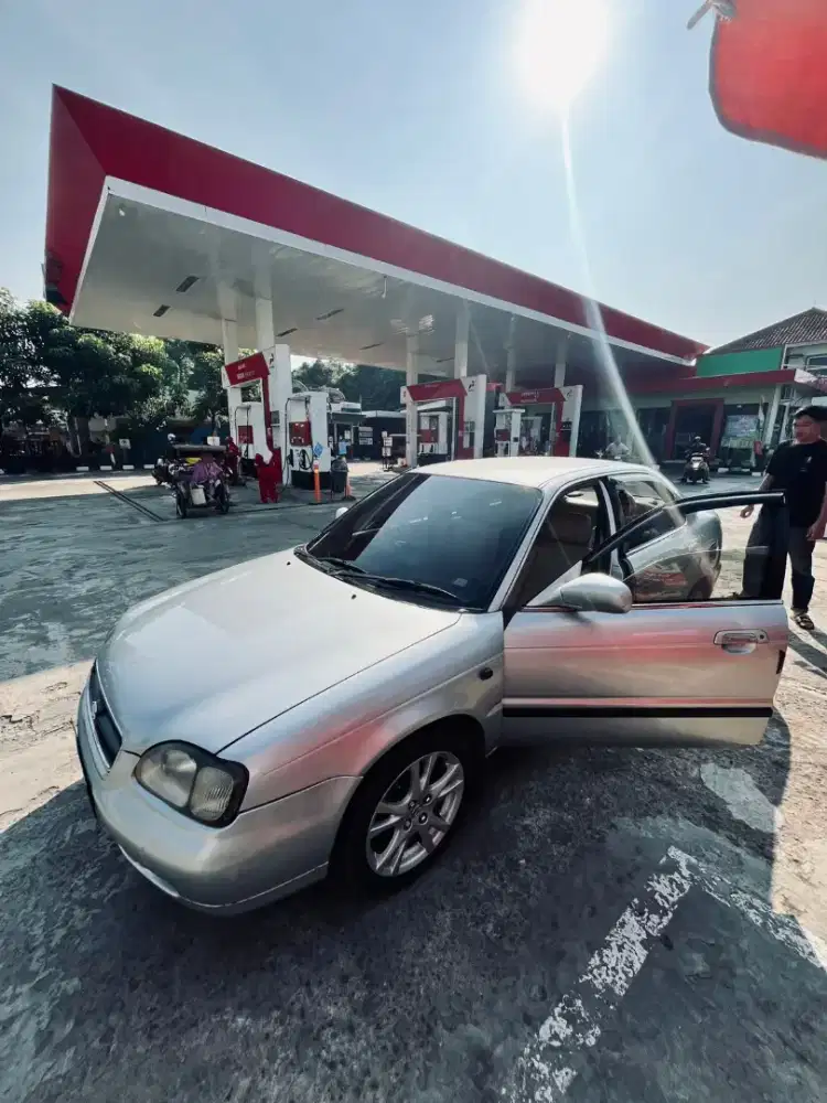 Suzuki Baleno THN 2001
