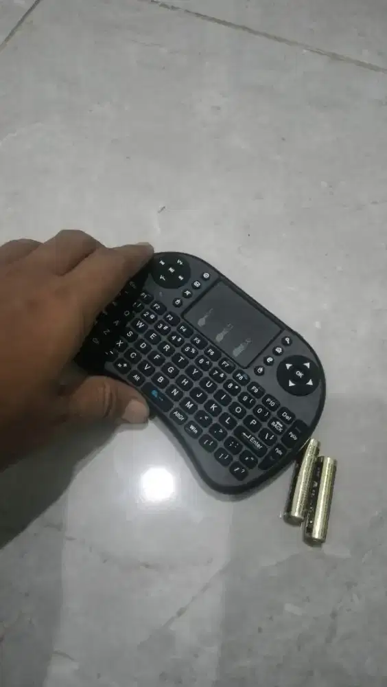 Keyboard Bluetooth