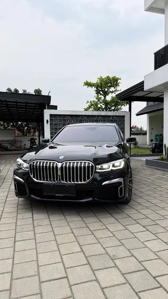 BMW 2018/2019 SERI 740 facelift M sport