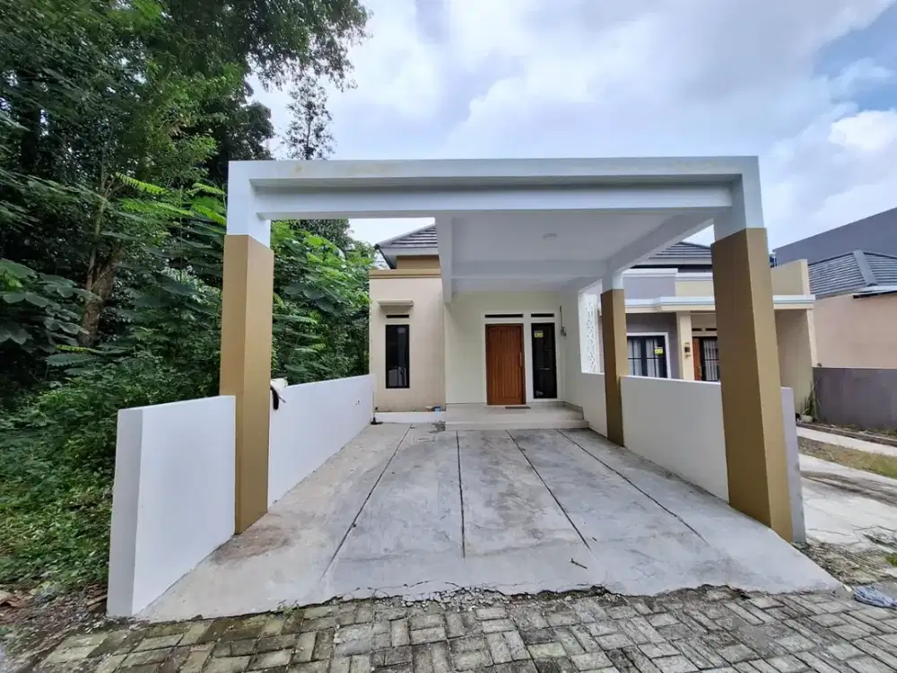 Rumah Dekat Kampus UII Lingkungan Nyaman Harga 690Jt Nego