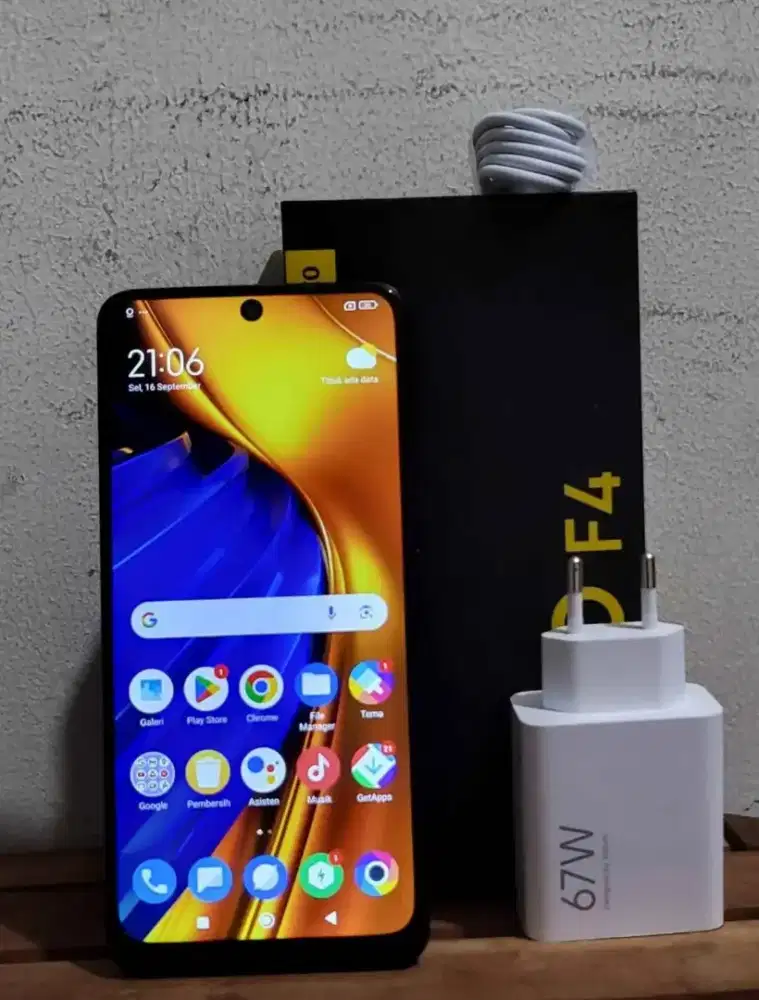 Poco f4 8/256 5G