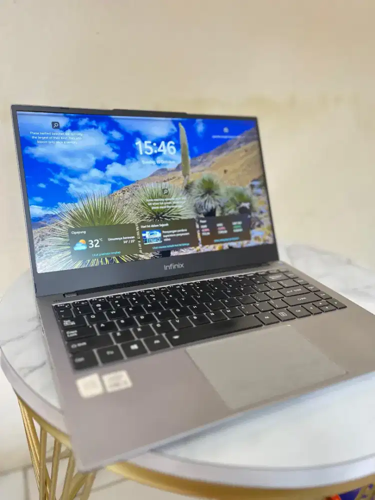 Infinix Inbook X1 8/256Gb intel i3