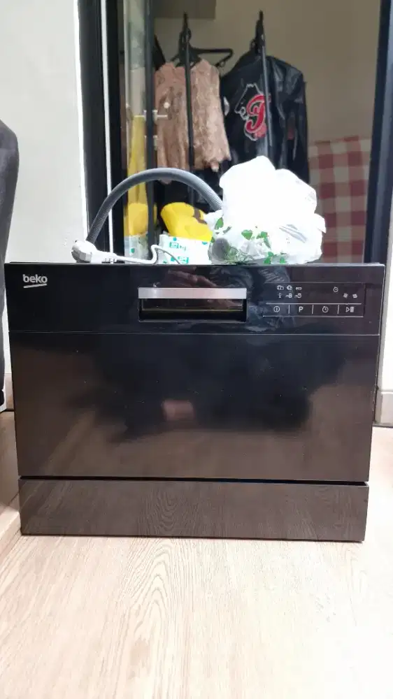 Dishwasher Beko DTC36610B (Mesin Pencuci Piring)