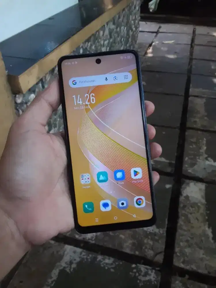 Infinix smart 8 4+4/128