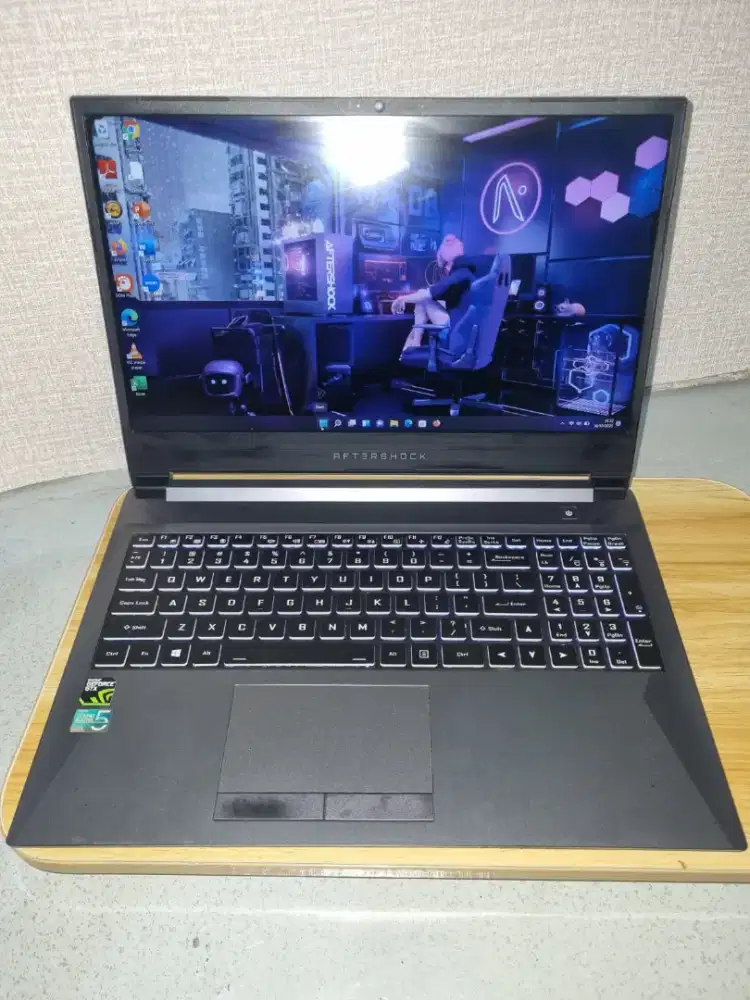 Laptop Gmaing/Renderin/Desain 2 VGA Aftershock NH50_70RA VGA GTX