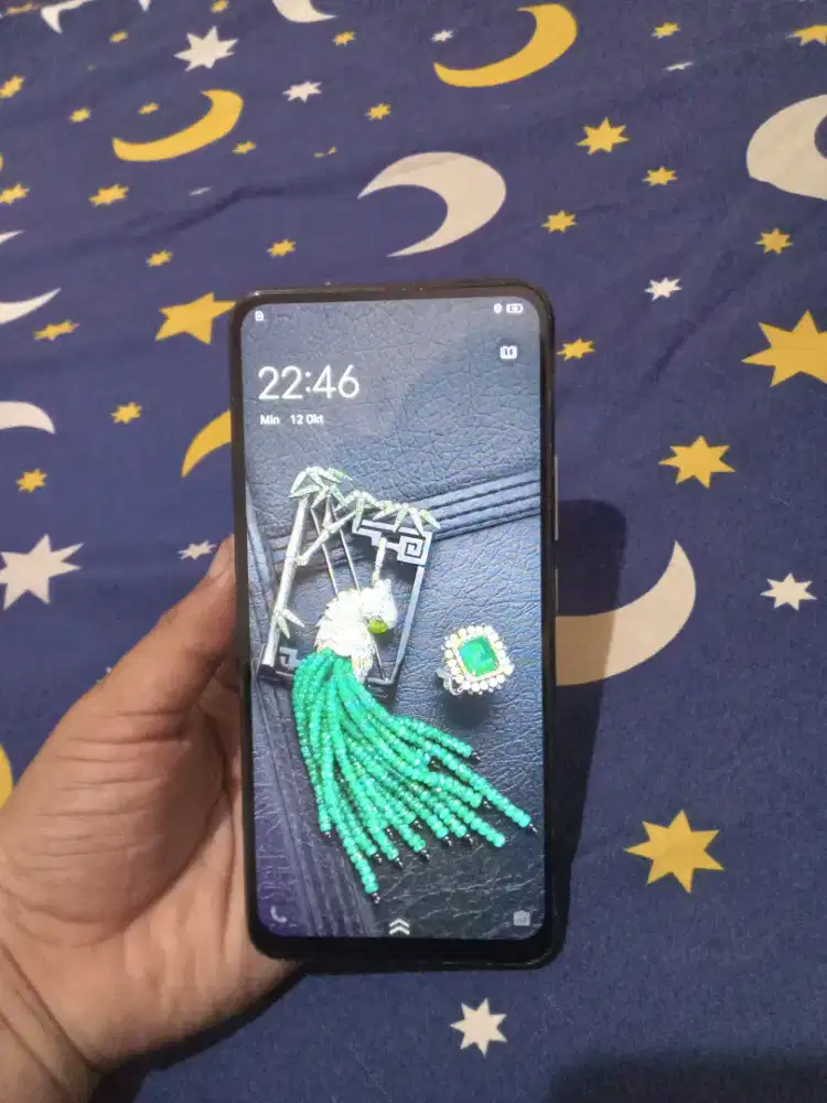 VIVO v15 6/64 resmi