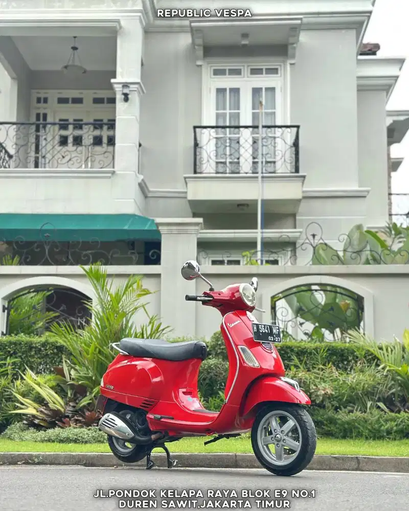 PIAGGIO VESPA LX 150 2V IE TH 2011 WARNA MERAH Perfect Condition