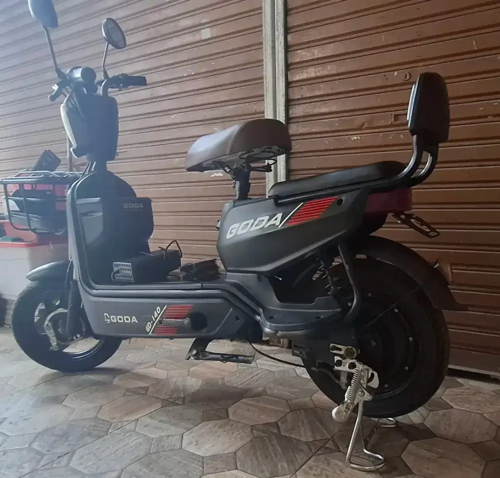 Jual sepeda listrik bekas merk goda 140