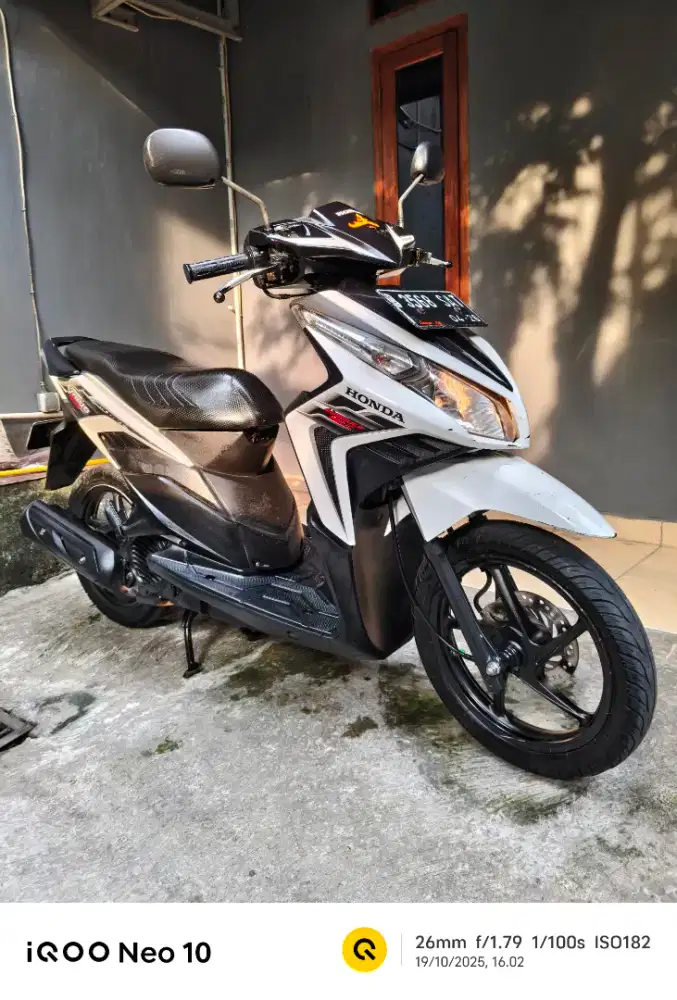 LOW KM !! HONDA VARIO TECHNO CBS 2011 PAJAK PANJANG ORISINIL STANDART