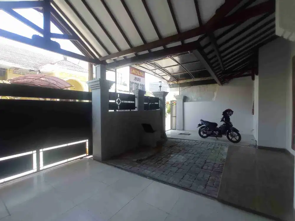 Rumah Mulyosari Tengah kondisi terawat,dekat ITS n Pakuwon City