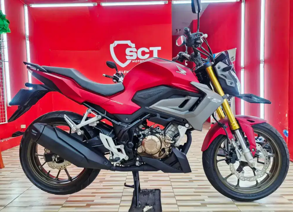 JualCpt90%LikeNew HONDA CB 150 R 2024 STREET FIRE CB150R CB 150R MERAH