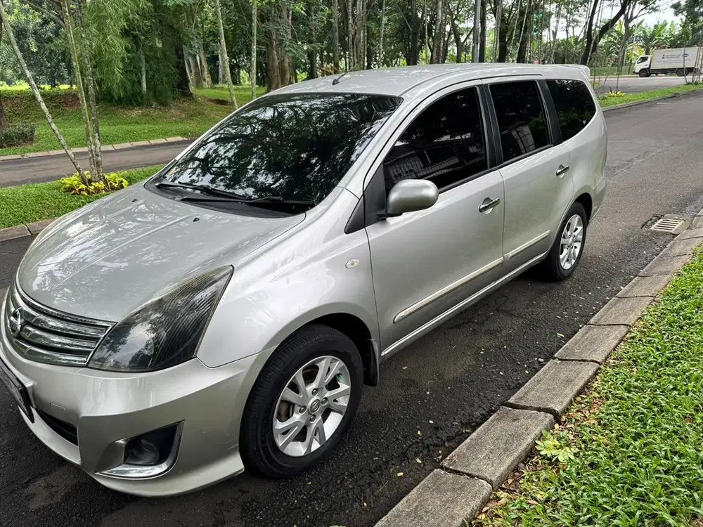 Grand LIVINA XV 2012 Automatic Panjang Panjang
