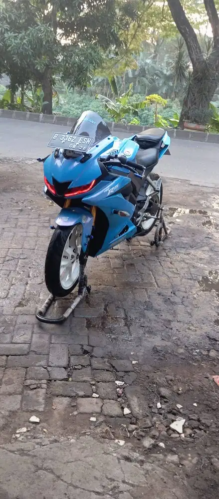 Di jual R15 2021 ori dari tanggan pertama