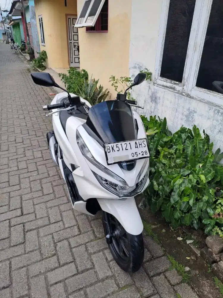 Pcx 150cc ABS Tahun 2018 Ss lengkap pajak hidup pemakaian cewek