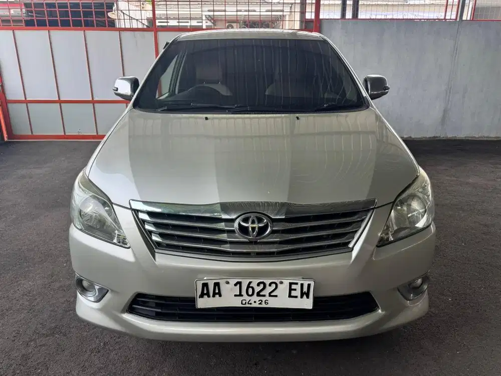 Toyota innova 2013