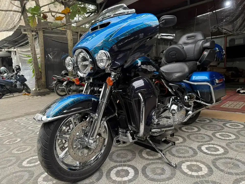 Harley D Ultra CVO Limited 2014