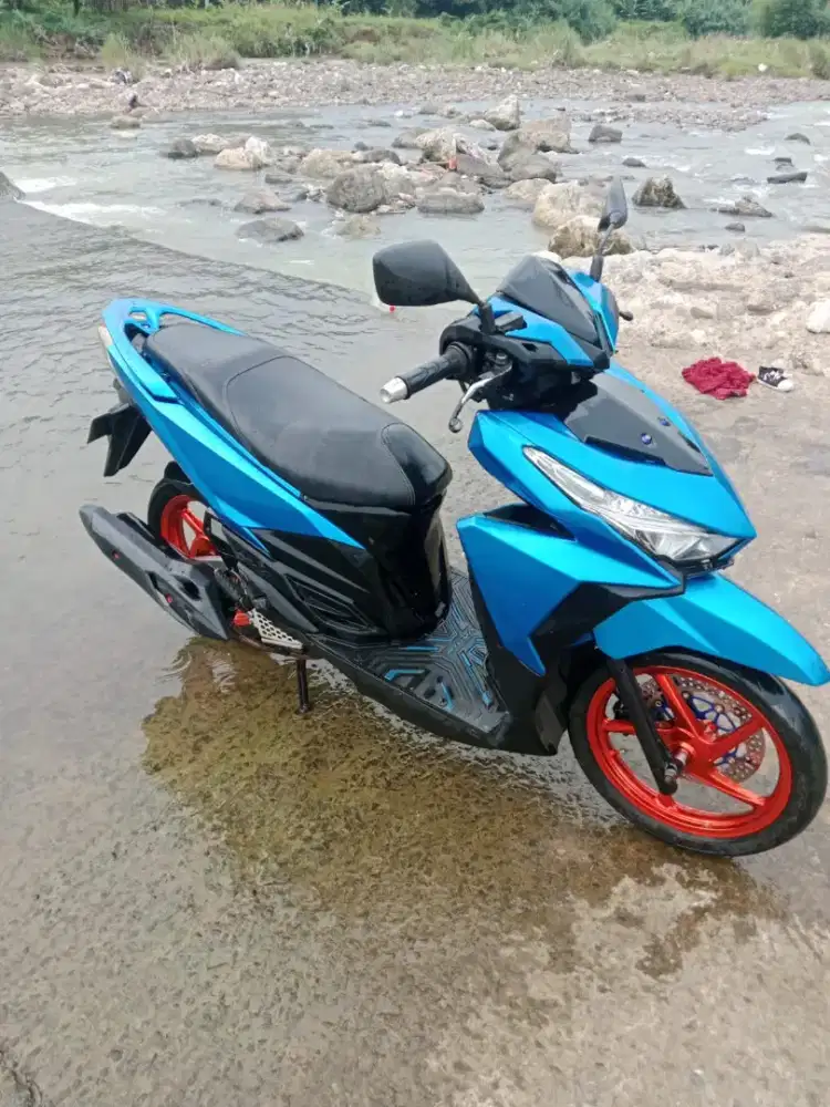 Vario 2017 125 led old