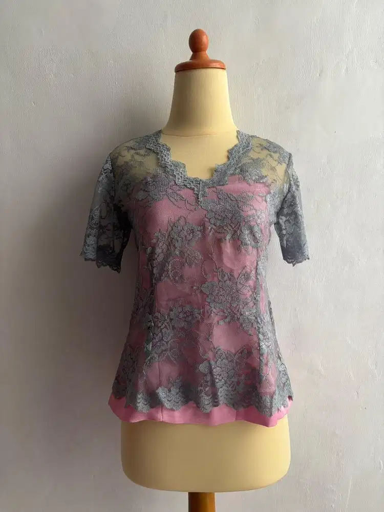 Atasan Kebaya Wanita