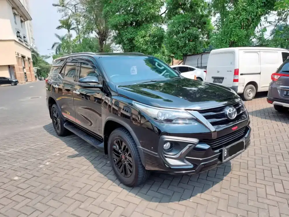 TOYOTA FORTUNER VRZ TRD SPORTIVO 2.4 DIESEL 2020 KICK SENSOR NIK 2019