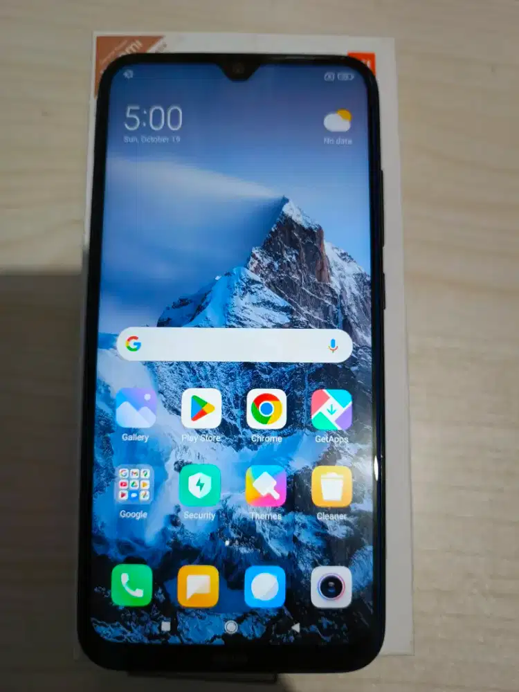 Redmi note 8 4/64 + 3 bonus case