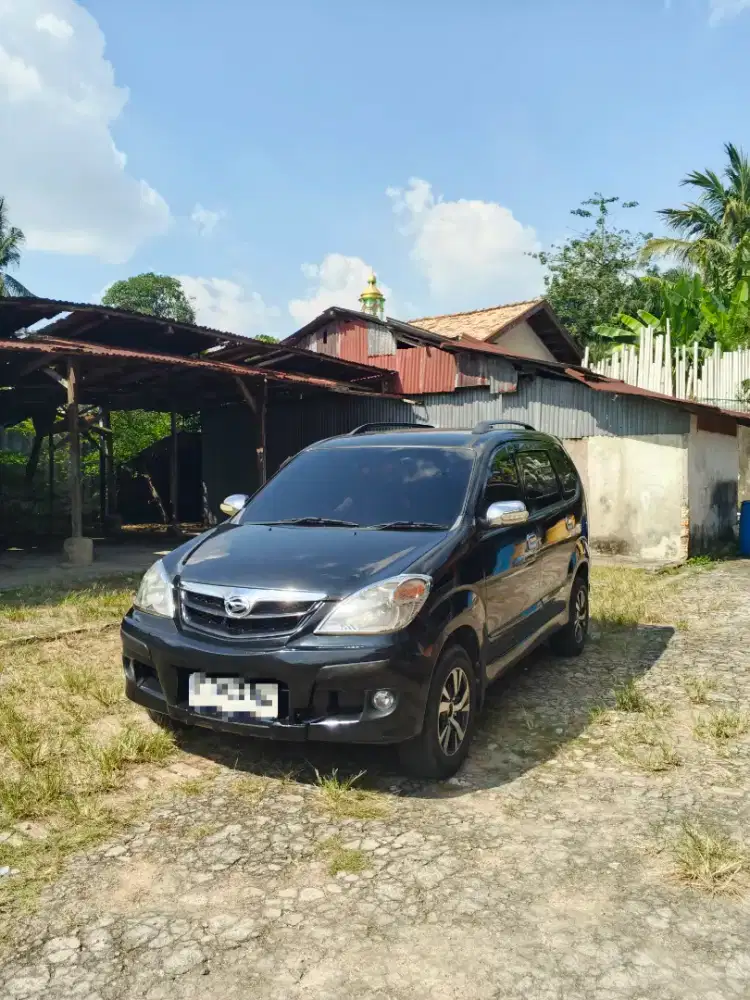 XENIA 2010 KM92.000