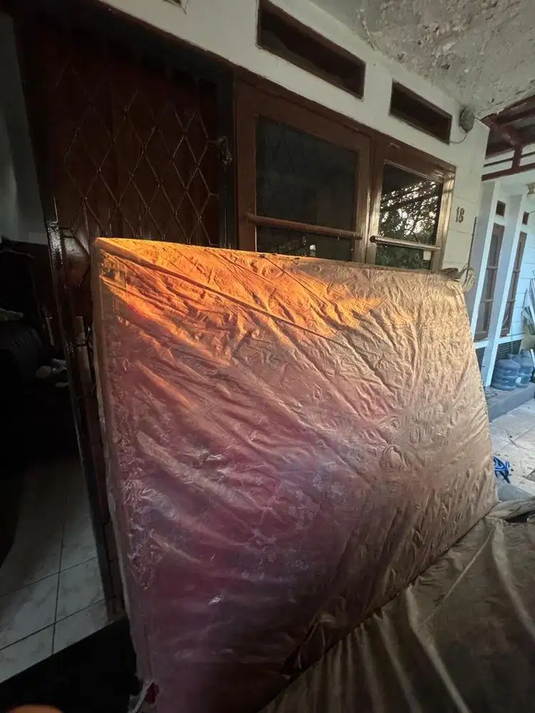 Spring bed 160x200 kondisi new