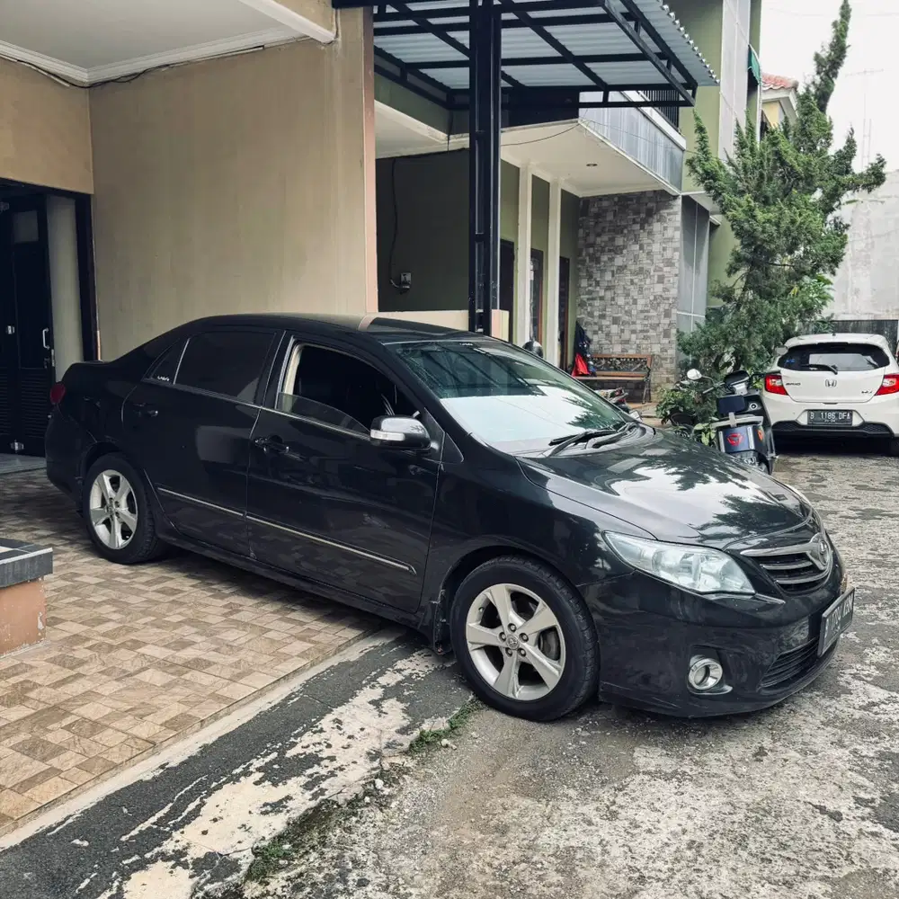 Toyota Corolla Altis 2011 Bensin