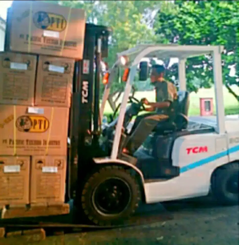 Cari kerja operator forklift