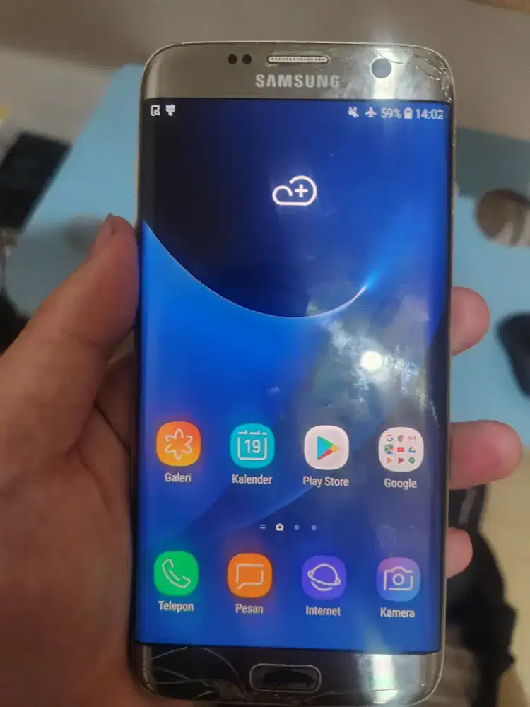S7 edge 4/32 gb sein