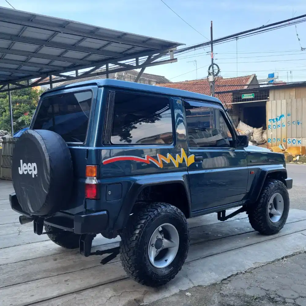 Daihatsu Feroza 1994 Bensin