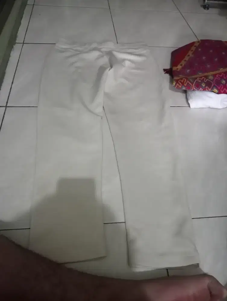 Celana Jeans putih wanita
